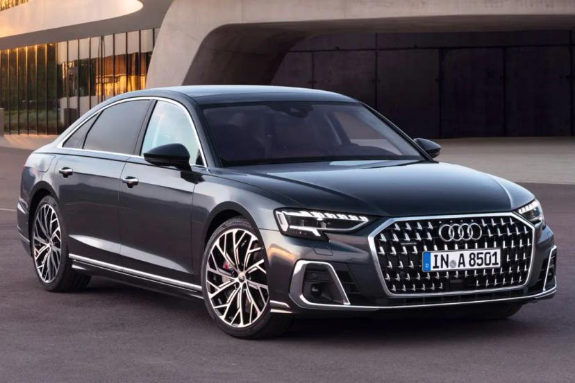 Audi S8